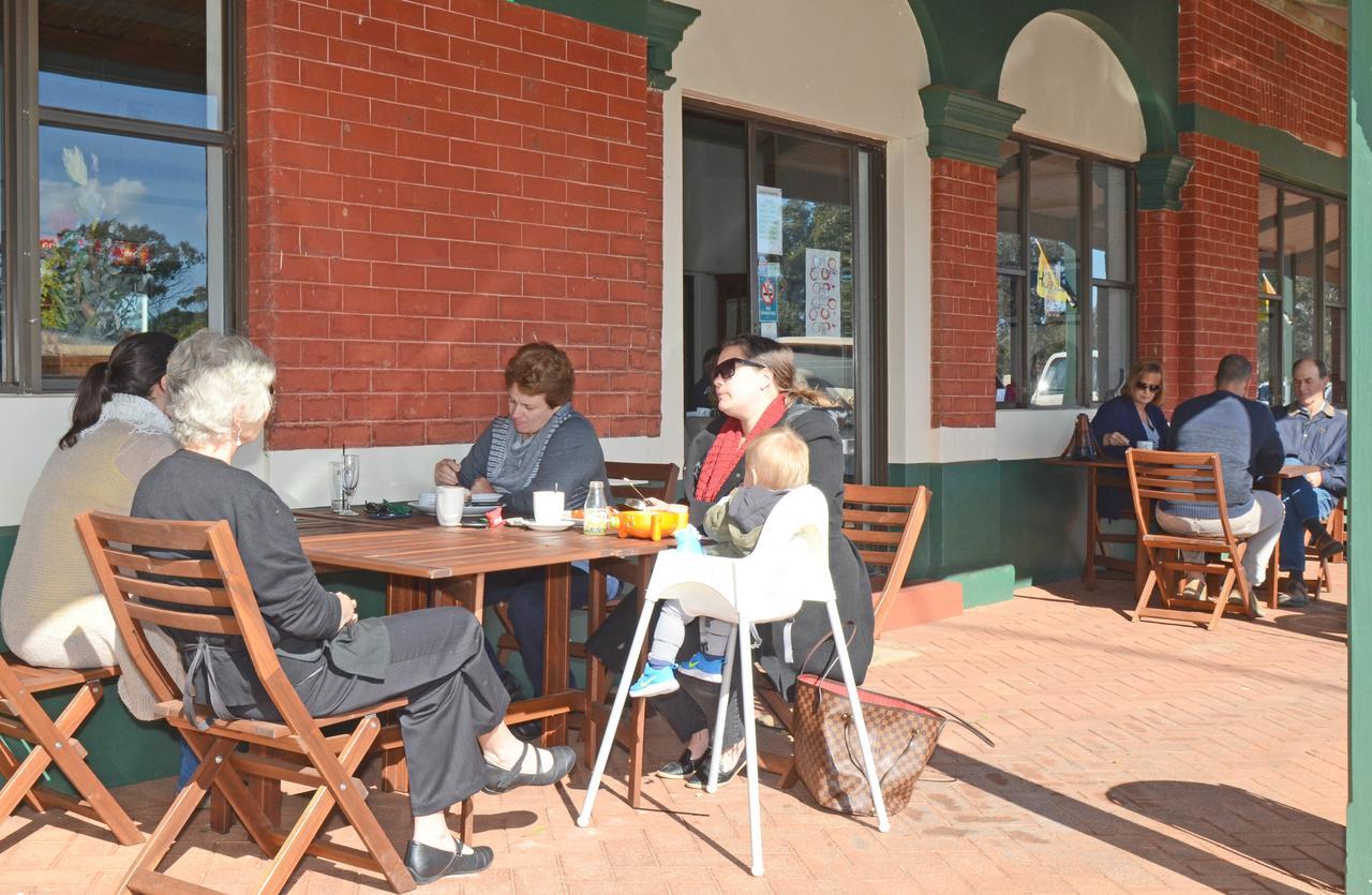 The Wickepin Hotel And Harvest Cafe York Luaran gambar
